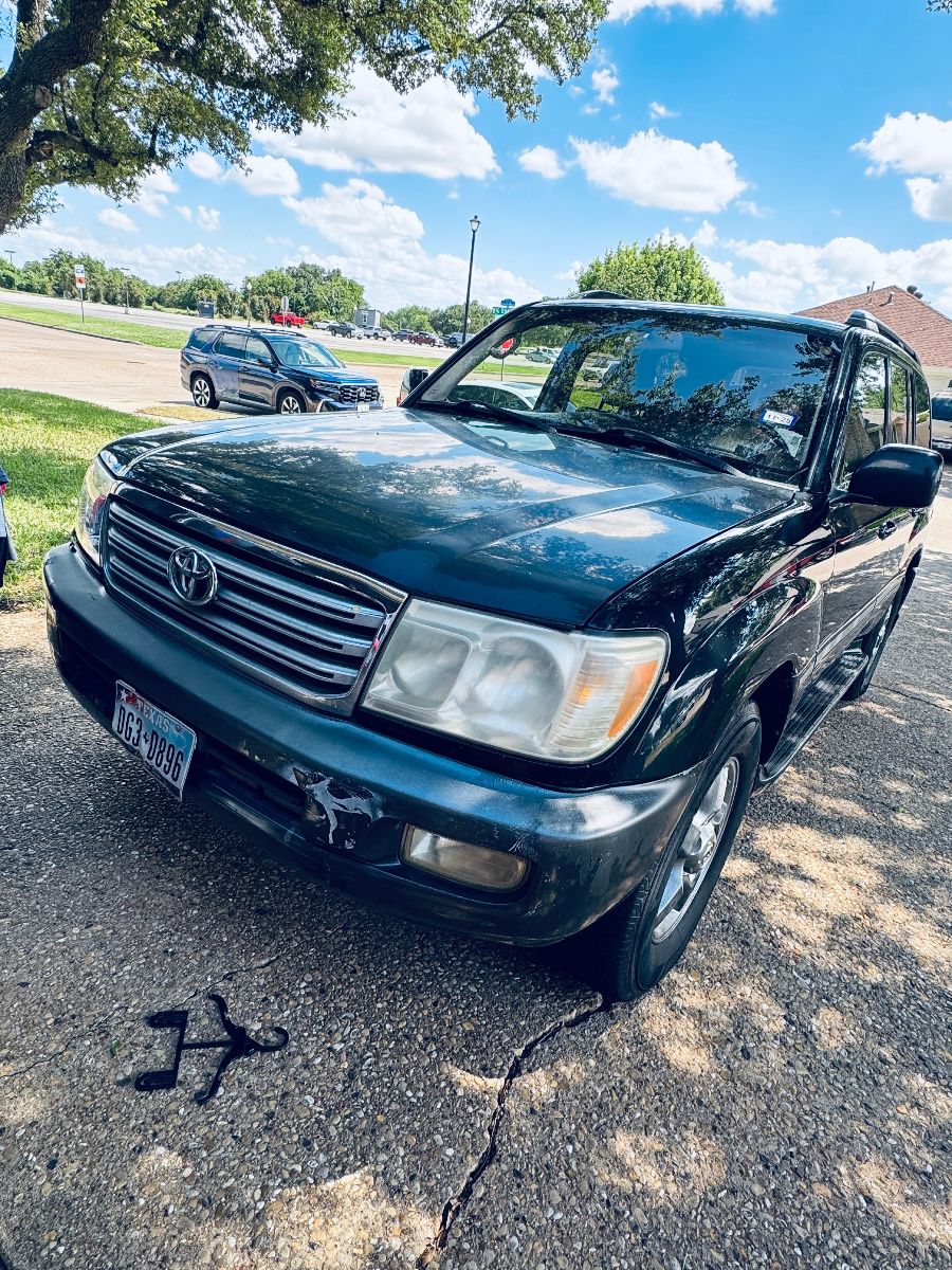2006 Toyota Land Cruiser 215,200 miles $11,500 