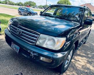2006 Toyota Land Cruiser 215,200 miles $11,500 