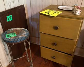 Stool - Chest
