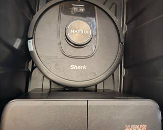 Shark robot vacuum