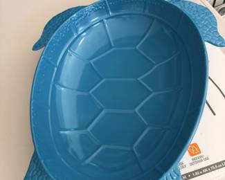 Serving turtle dish 