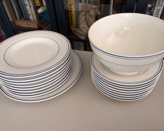 Pottery Barn dish set