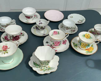 Lot 82: Vintage Porcelain Tea Cups And Saucers