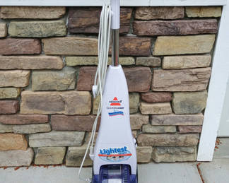 Lot 54: Bissell quick steamer