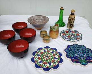 Lot 58: Assorted bowls, plates, cups and bottles