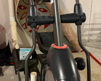 Lot 80: Schwinn 470 Elliptical