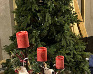 Lot 63: Lg Chistmas Tree & 3 Tall Candles