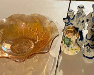 Lot 82: Carnival Glass Bowl and Figurines