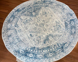 Lot 59: Round Accent Rug