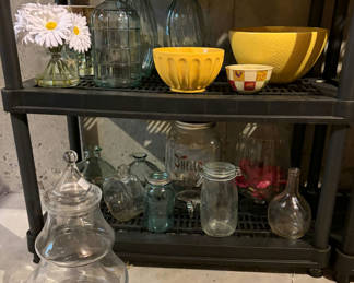Lot 84: Large 2 Shelf Glass Lot and Bowls
