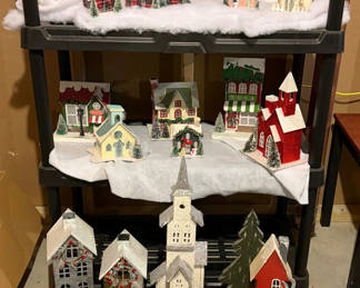 Lot 21: Huge lot of New Mica Houses 