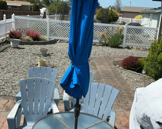 Lot 140: Patio Set