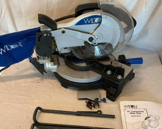 Lot 108: Wilton Compound Miter Saw