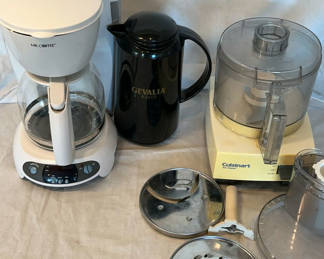 Lot 96: Coffee maker and food processor with attachments