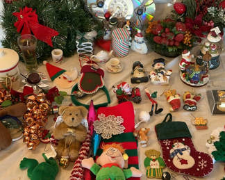 Lot 40: Christmas In May