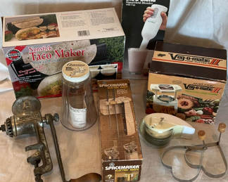 Lot 81: Vintage Kitchen Appliances and Gadgets