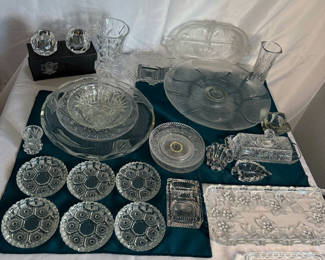 Lot 64: Crystal glassware collection