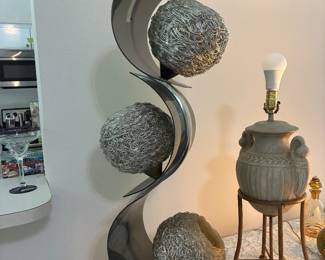 MCM 3 globe lamp, Works!