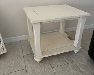 2 side tables