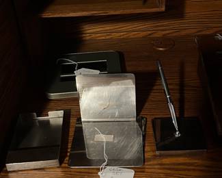 Desk set