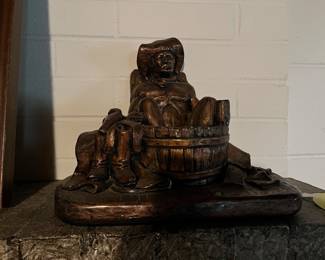 Largo statue