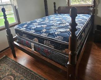 Four Poster Queen Bed almost new mattress 