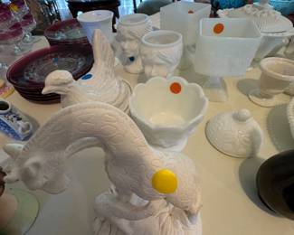 Milk glass 