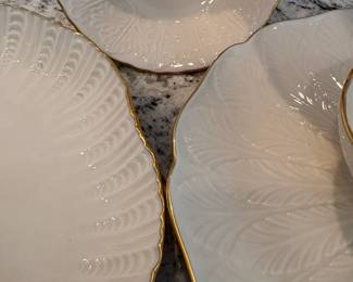 L31 - $30. Lenox Lot. 2 - 10" chip/dip plates . 1 oval platter 11.75". 1 - 6" dip bowl.