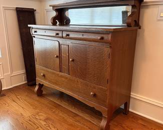 L11 - $275. Antique Quarter Sawn Oak Buffet / Server. Beautiful condition. Original Mirror.