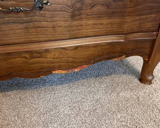 L18 - $95. Bassett Furniture 4 Drawer Chest of Drawers. Measures 32" wide x 17.75" deep x 44" tall. All drawers slide - overall good condition. Has a few pieces of veneer missing at the bottom right and minor surface scratches / marks.