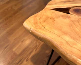 L87 - $35. Approximately 20" square table top x 20" tall. Relatively lightweight. Overall very good condition.