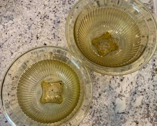 L55 - $15. Set of 2 Vintage Ribbed Mixing Bowls.