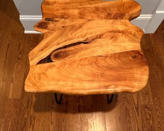 L87 - $35. Approximately 20" square table top x 20" tall. Relatively lightweight. Overall very good condition.