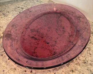 L57 - $20. Corning Visions Cranberry Lidded Dish. 16". Oven, Microwave & Freezer Safe.