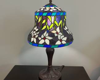 L9 - $50. Warehouse of Tiffany Table Lamp. Measures 21" tall. Excellent Condition.