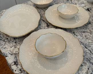 L31 - $30. Lenox Lot. 2 - 10" chip/dip plates . 1 oval platter 11.75". 1 - 6" dip bowl.