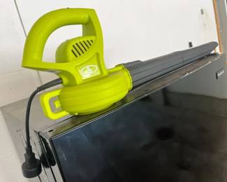 122 Sun Joe Electric Leaf Blower