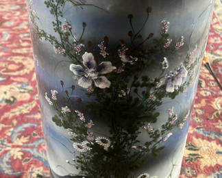 Lot 125: Chinese Antique Umbrella Vase Porcelain Floral
