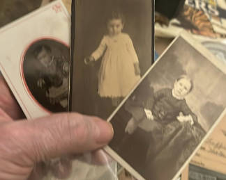 Lot 81: Tin Type And Cdv’s Of Young Children