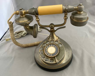 Lot 110: Vintage Petite Telephone Series Telephone