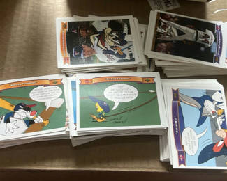 Lot 50: Looney Tunes Baseball Trading Cards