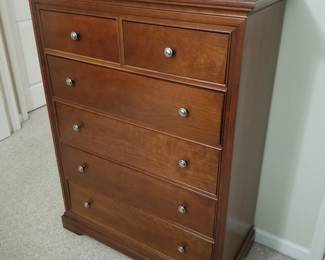 6-drawer dresser by young America