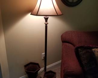 Floor lamp
