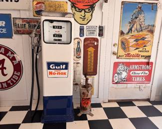 Gulf No-Nox 1950's ORIGINAL pump with all the guts! 