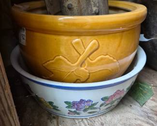 Flower pots