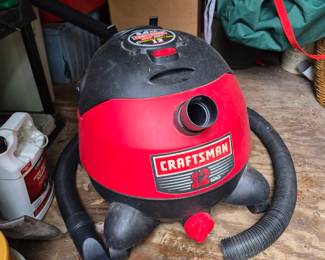Craftsman shop vac (does power on)