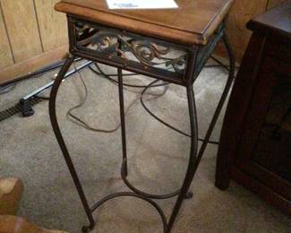 Plant stand