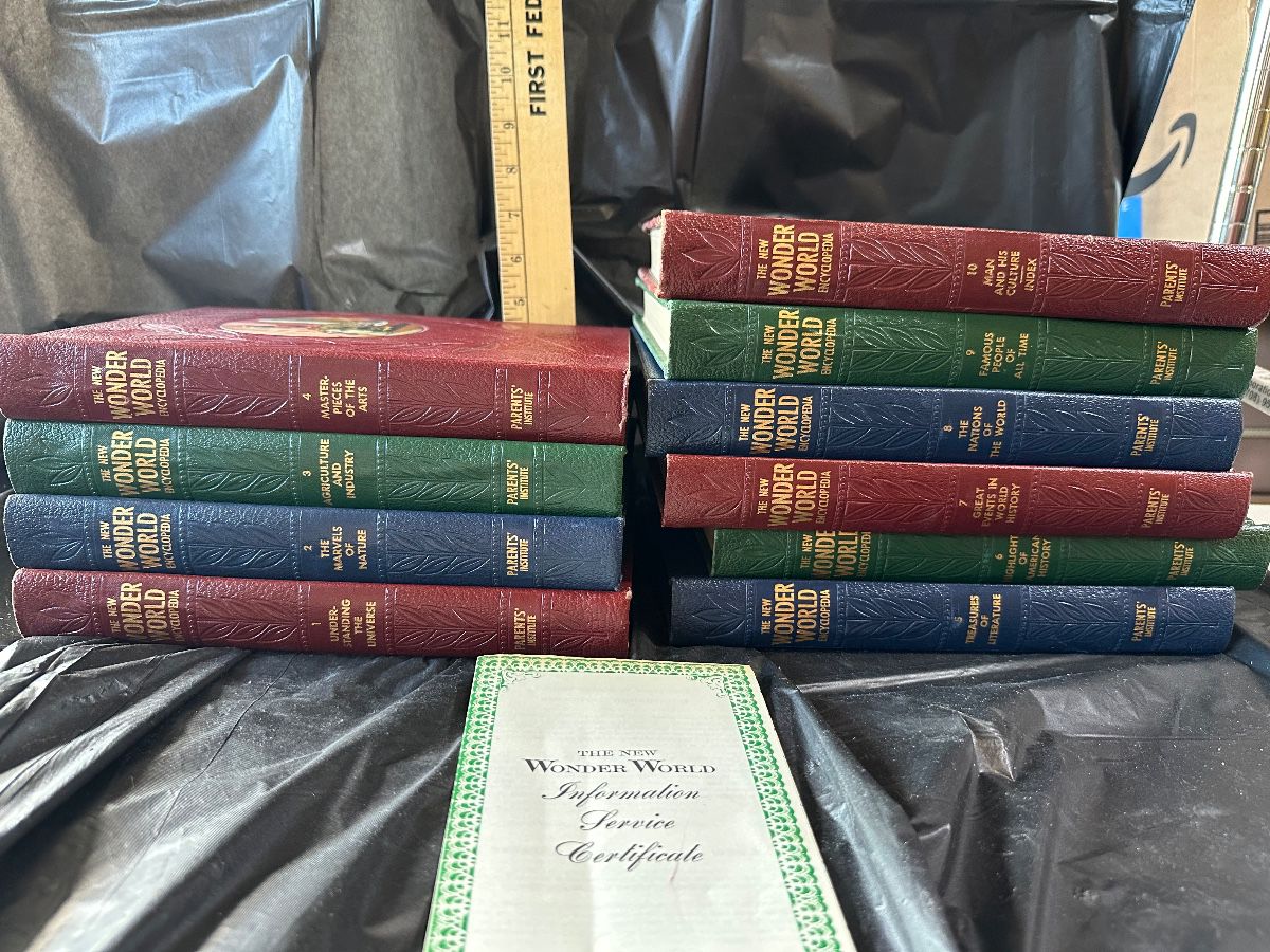 The New Wonder World 10 Volume Set $40.00