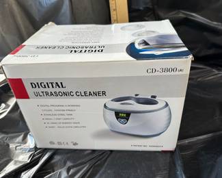 Digital Ultrasonic Cleaner CD-3800 $10.00