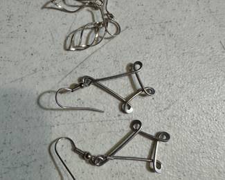 2 Pairs of Earrings $6.00